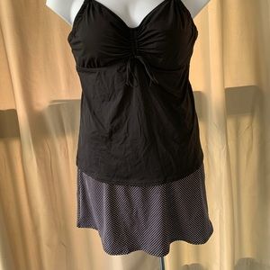 Ladies Lands’ End Skirted Swim Bottoms Tummy Control Black/White Dots Size 16